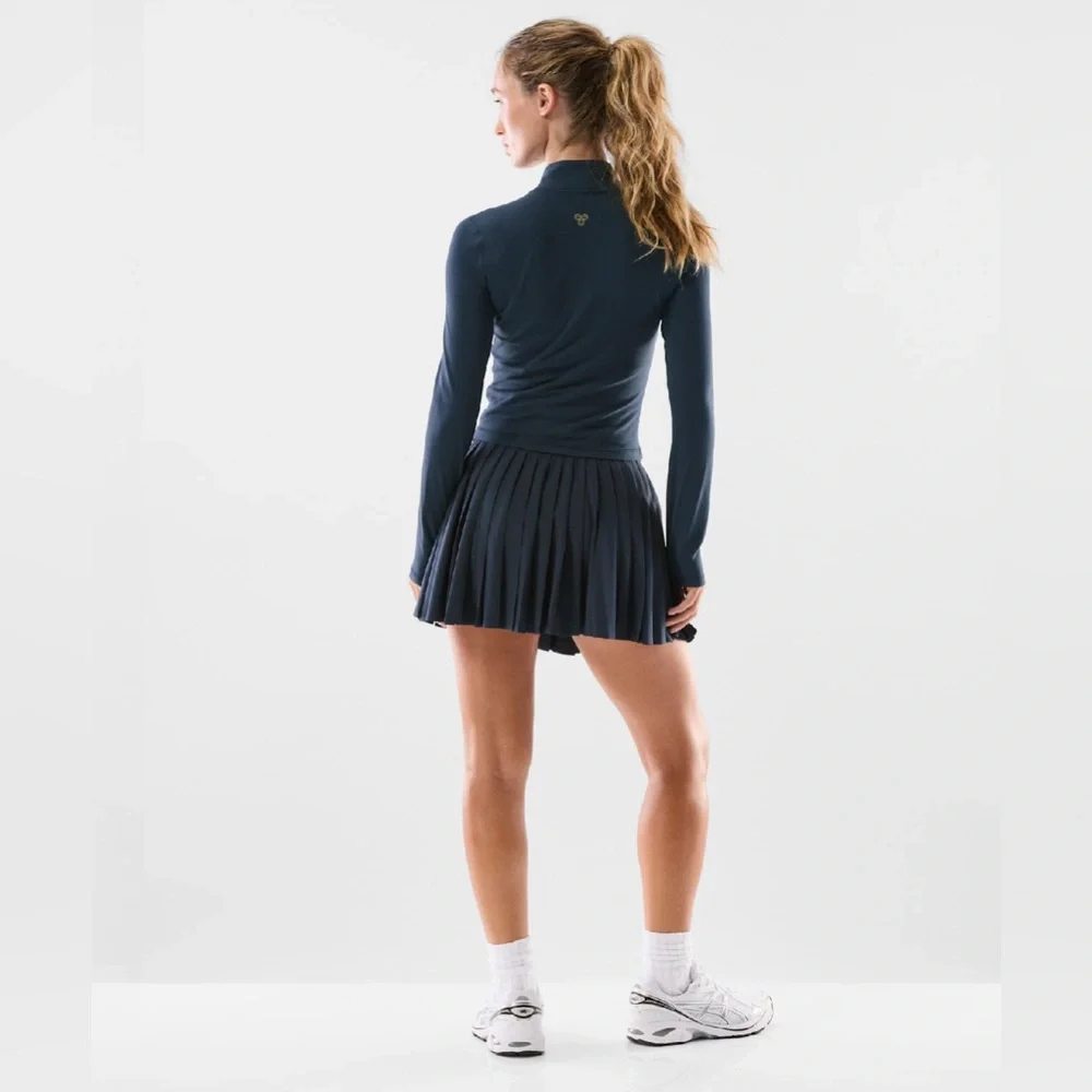 Aritzia Golden Movetech Tennis Pro Micro Skirt - Picture 5 of 6
